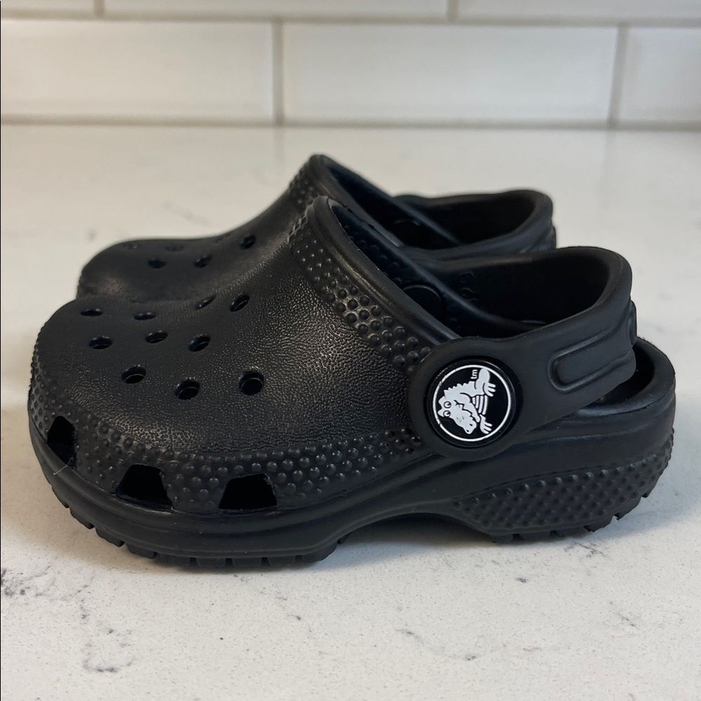 Crocs Toddler Classic Clog 206990 Black Size 4 Worn 2-3 Times - Picture 12 of 17